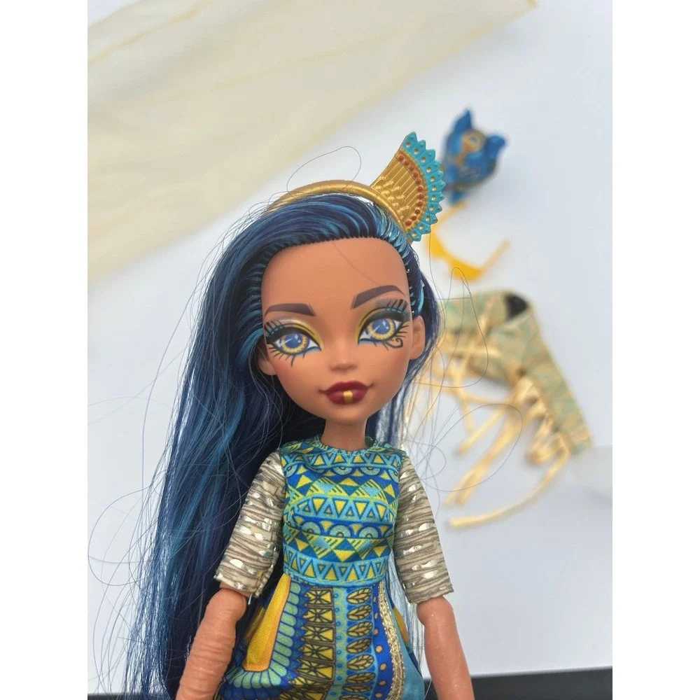 Monster High Cleo De Nile fashion doll